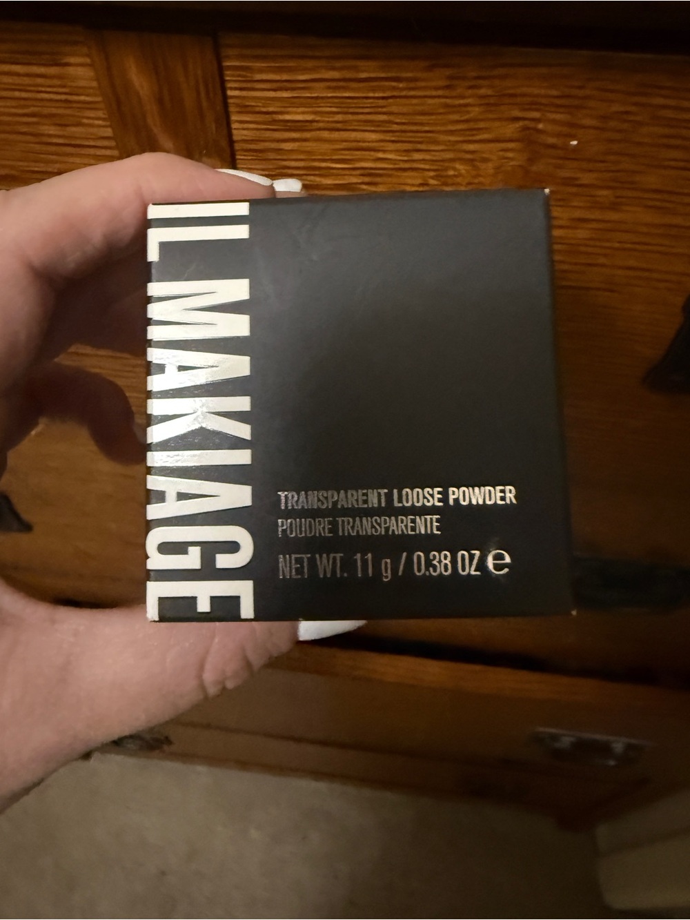 IL MAKIAGE Transparent Loose Powder - Matte Black Box